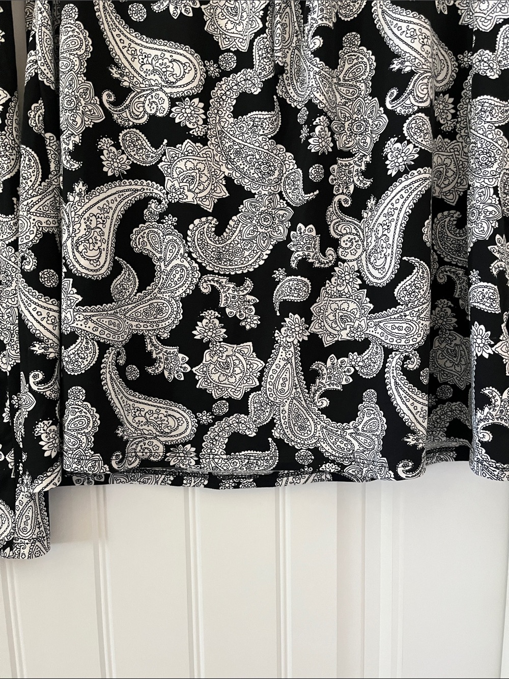 Anne Klein Black & White Paisley Two-Piece Pajama Set - Picture 4 of 8